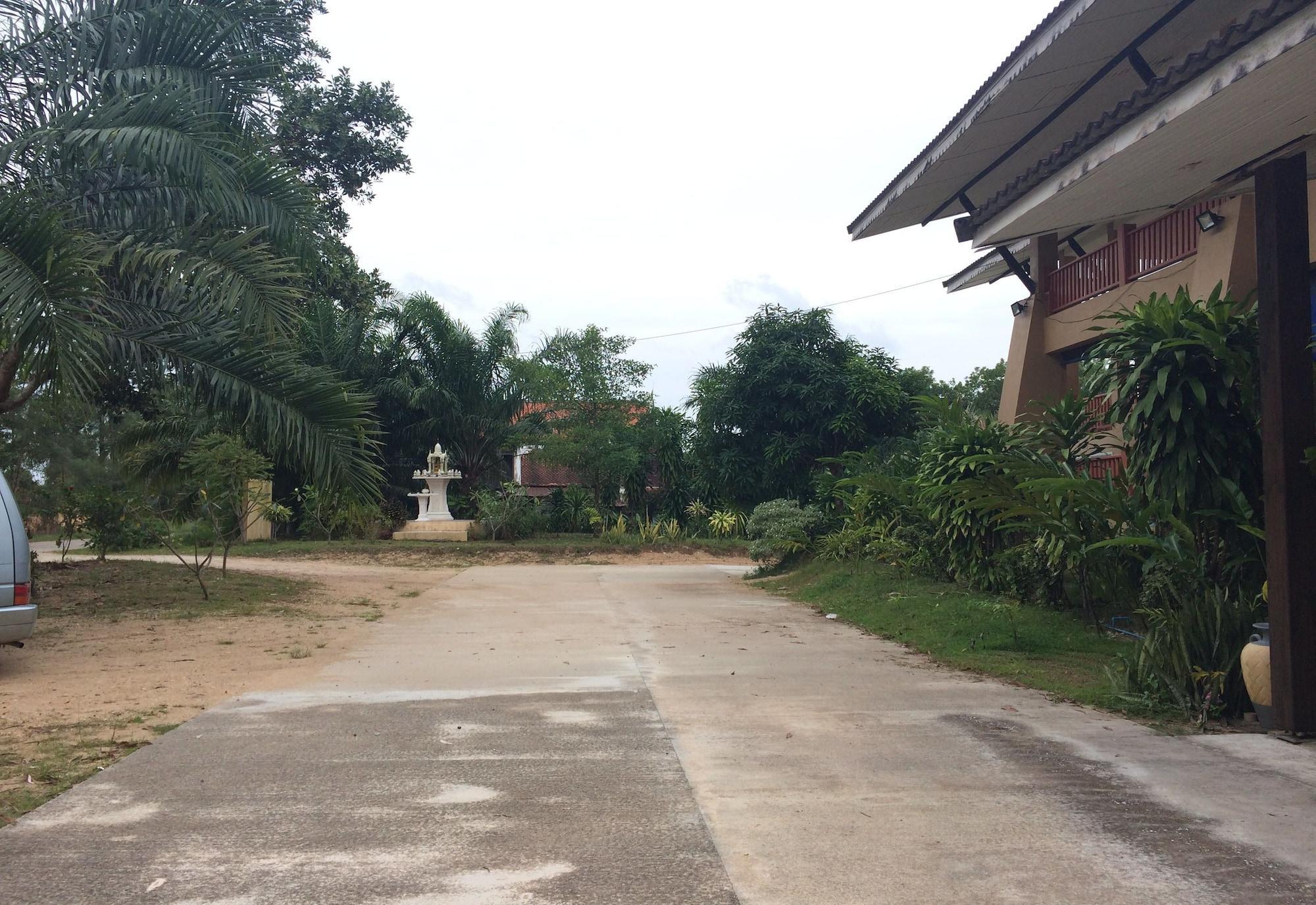 Water Palm Resort Talat Yai Экстерьер фото